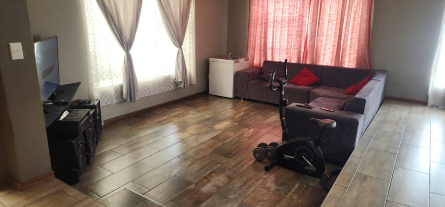 To Let 3 Bedroom Property for Rent in Bay View Western Cape